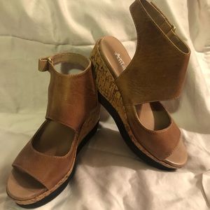 Antelope wedge size 7